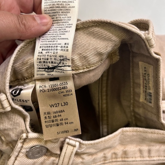 Levi’s 501 Jeans - Picture 12 of 14